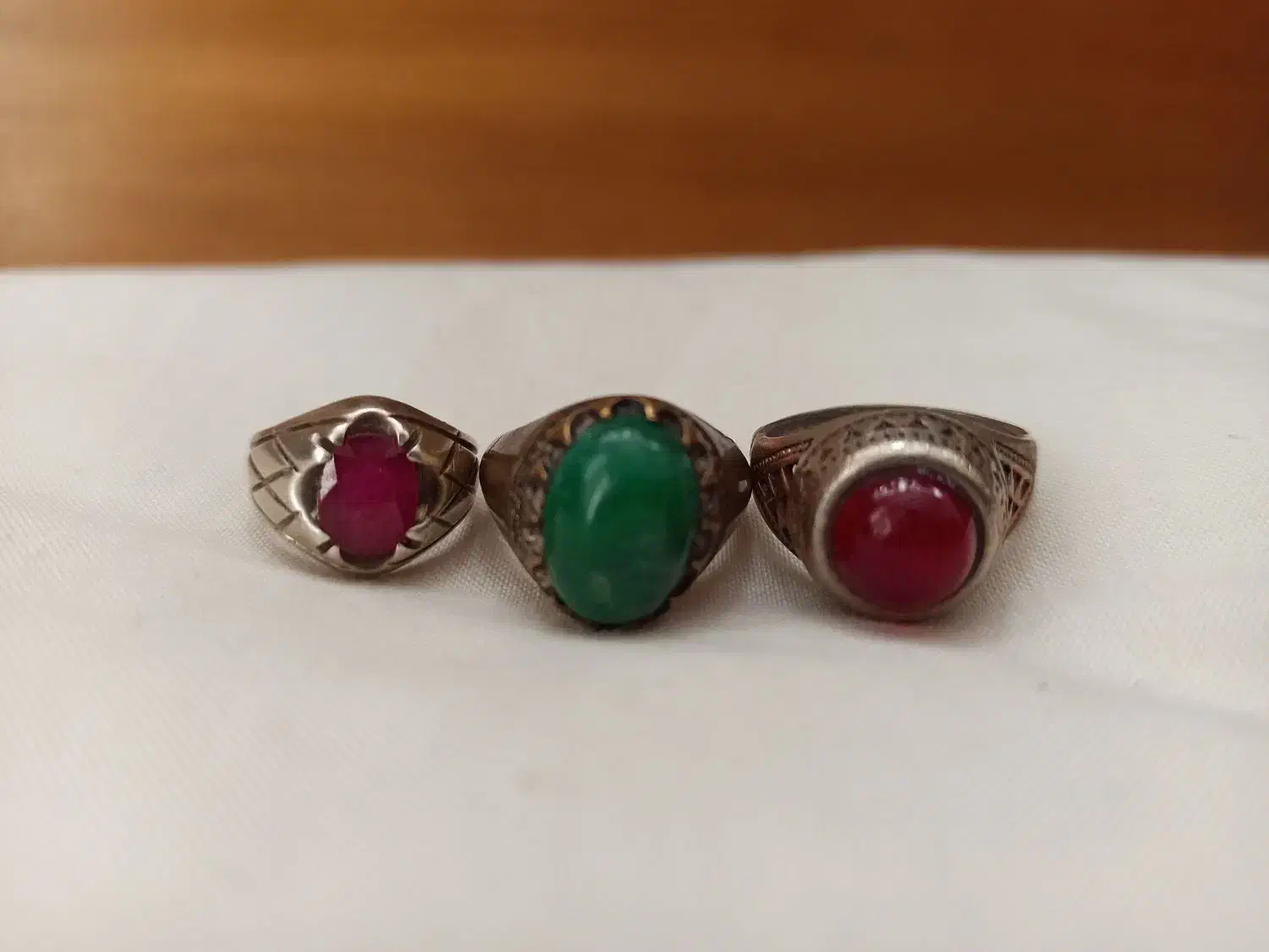 سه عدد انگشتر|جواهرات|اصفهان, کوی ولی عصر|دیوار