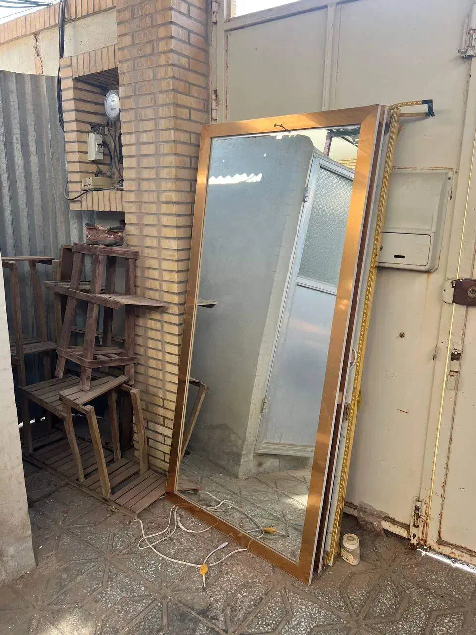 آیینه|آینه|ایوانکی, |دیوار