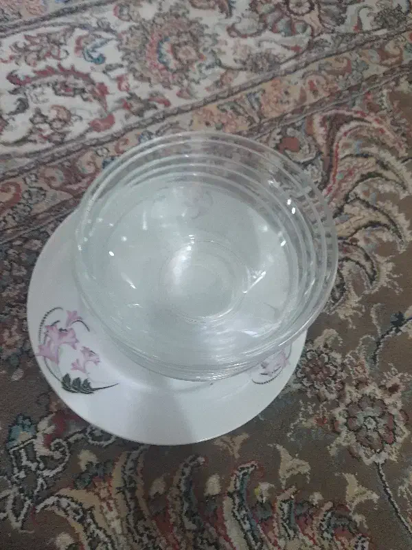 ۶عدد کاسه آبگوشت خوری با یه عدد دیس سالمه ۲۹۰|ظروف سرو و پذیرایی|مشهد, نوید|دیوار