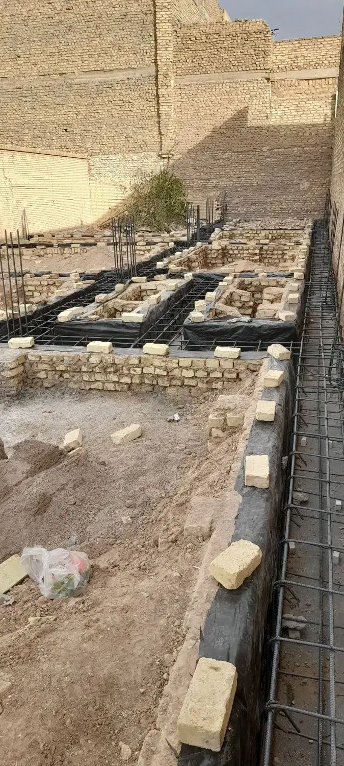 نیاز مند کار گر سیم بند ارماتور بندی|استخدام معماری، عمران و ساختمانی|یزد, |دیوار