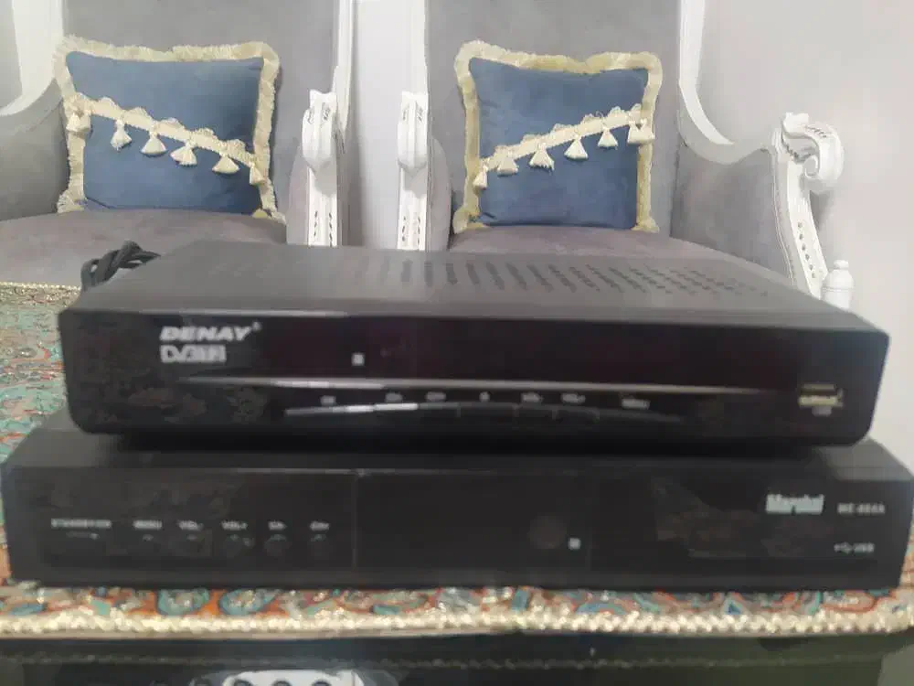 تلویزیون 37 اینچ اسنوا و گیرنده دیجیتال|تلویزیون و پروژکتور|لاهیجان, انقلاب|دیوار