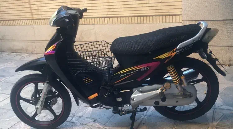 موتورسیکلت ویو مدل 95پیشرو فابریک و بکربکر|موتورسیکلت|شیراز, میدان قائم|دیوار