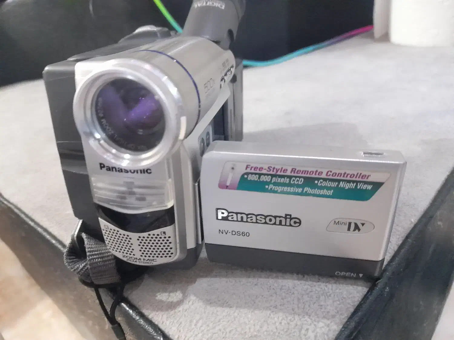 دوربین فیلمبرداری و عکاسی پاناسونیک|دوربین عکاسی و فیلمبرداری|رشت, پیرکلاچای|دیوار