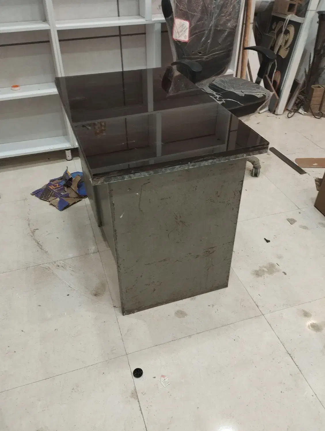 میز فلزی|دفتر کار|تربت‌حیدریه, بهزیستی|دیوار