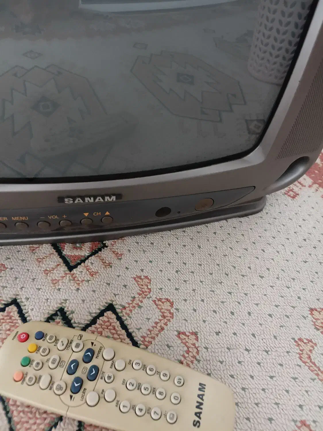 تلویزیون|تلویزیون و پروژکتور|رشت, جانبازان|دیوار