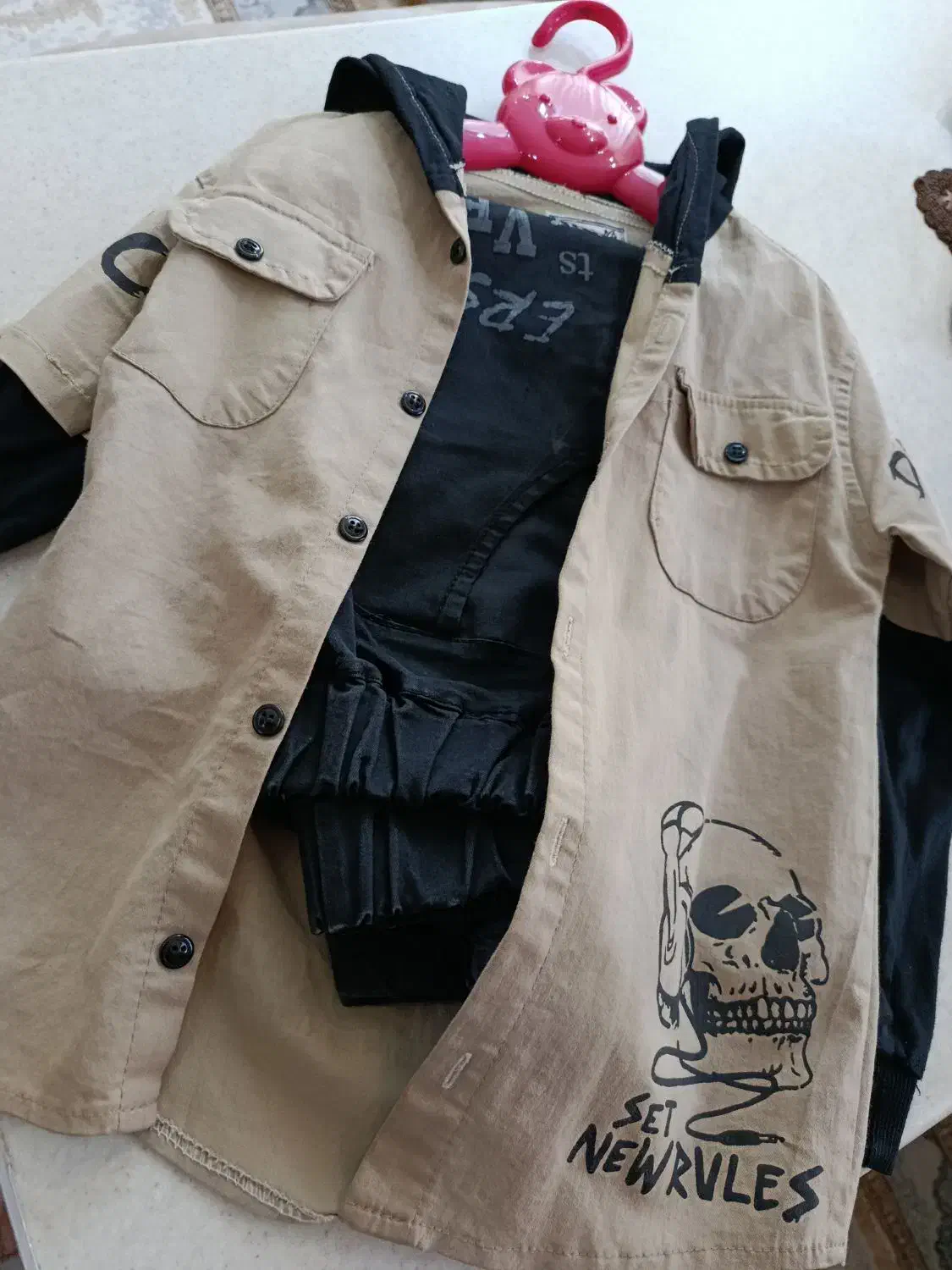 حراج تعدادی لباس بچگانه ارزون|کفش و لباس بچه|بهار, |دیوار