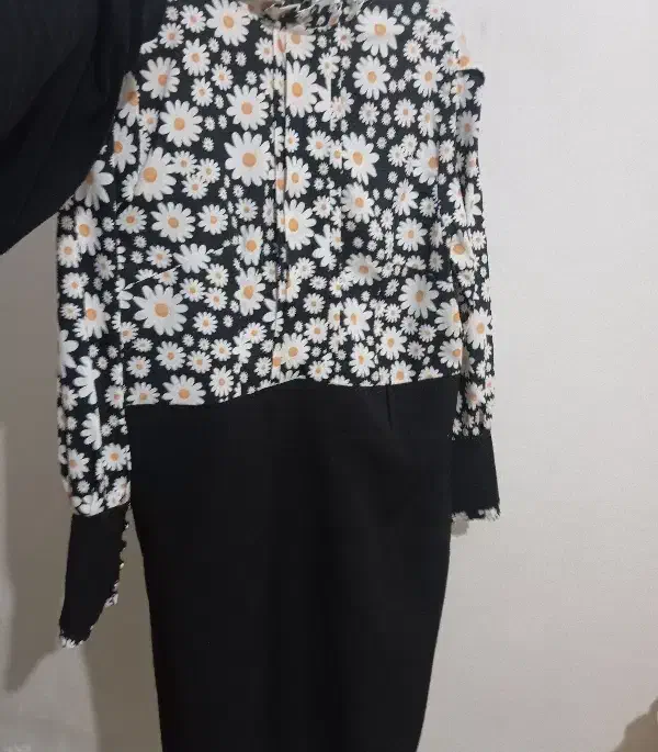 لباس|لباس|الیگودرز, |دیوار