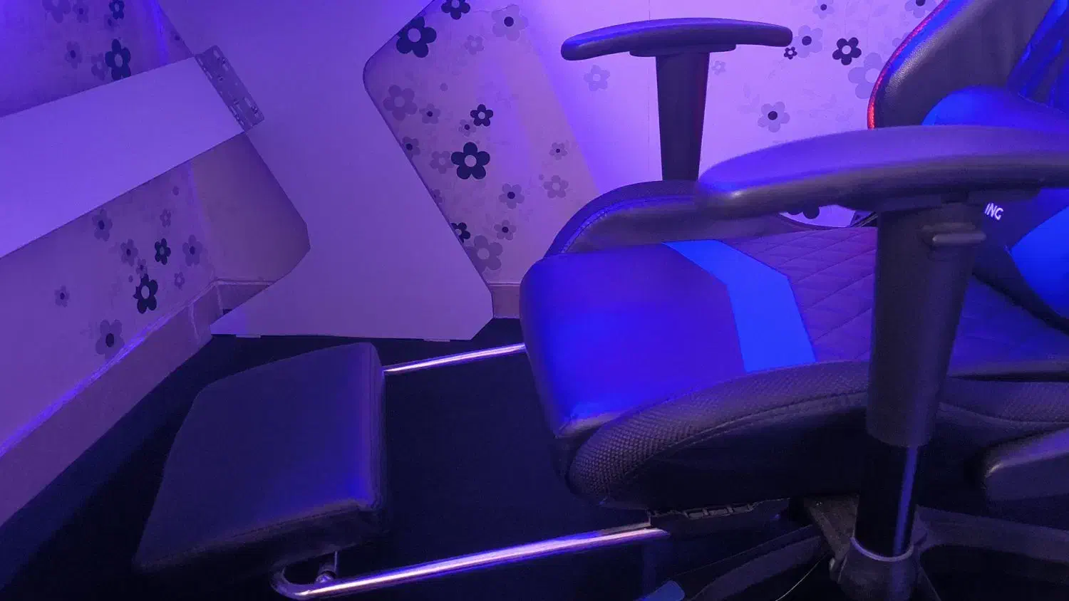 صندلی،میز گیمینیگ|صندلی و نیمکت|کازرون, |دیوار