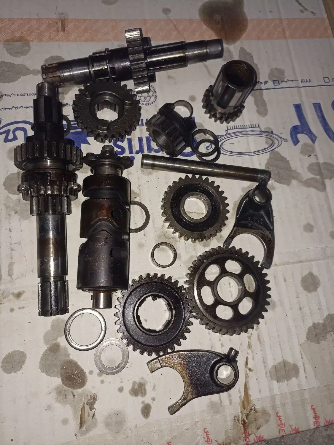 لوازم انجین و ظاهری|قطعات یدکی و لوازم جانبی|برازجان, |دیوار