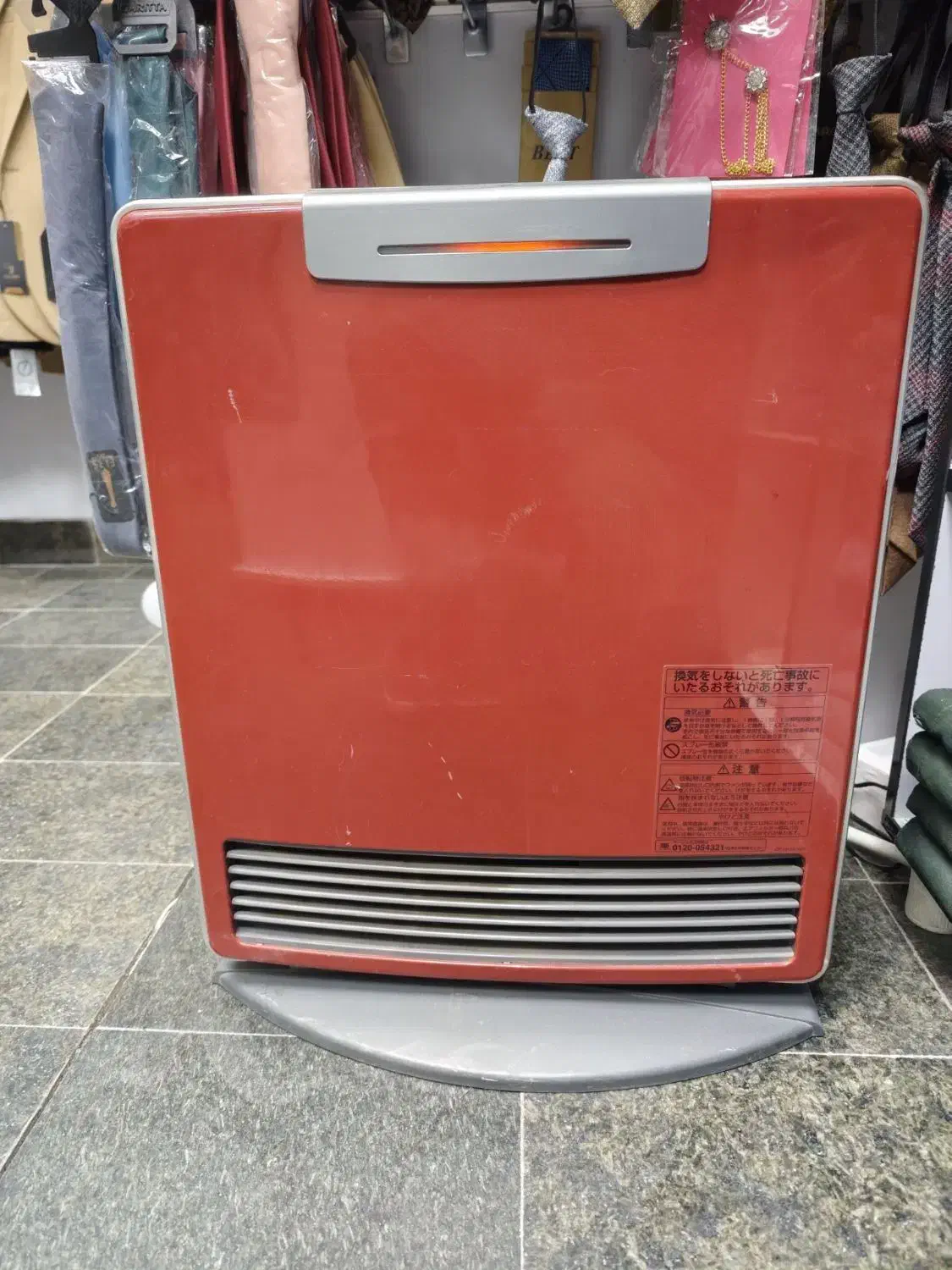 بخاری ژاپنی 4000تهویه دار|بخاری، هیتر، شومینه|قروه, |دیوار