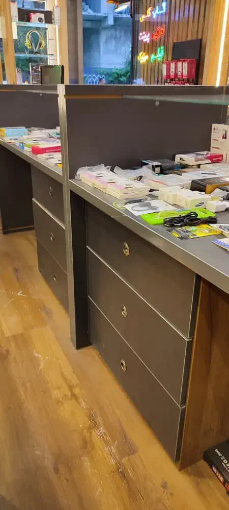 فایل ۳ کشو در حد نو|دفتر کار|اندیشه, اندیشه فاز ۵|دیوار