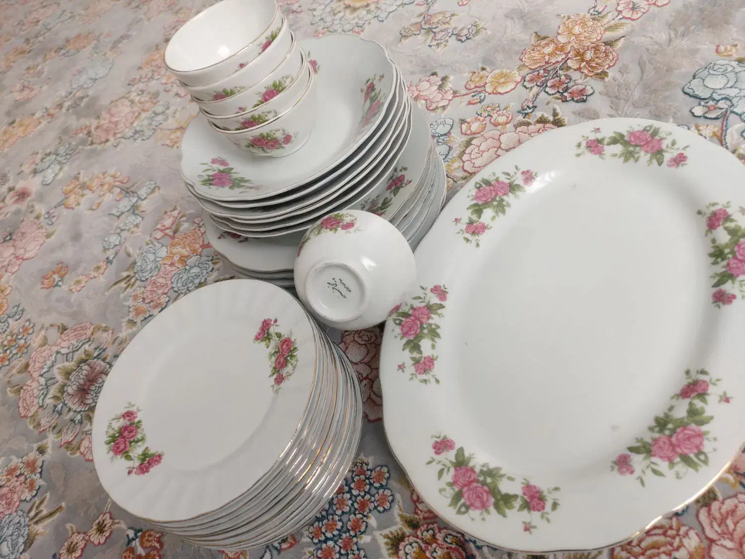 گلسرخی زرین و پنج ستاره|ظروف سرو و پذیرایی|کرمانشاه, |دیوار