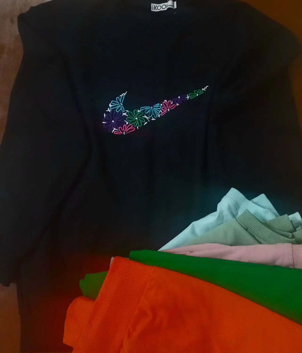 دورس جلو گلدوزی|کفش و لباس بچه|یزد, |دیوار