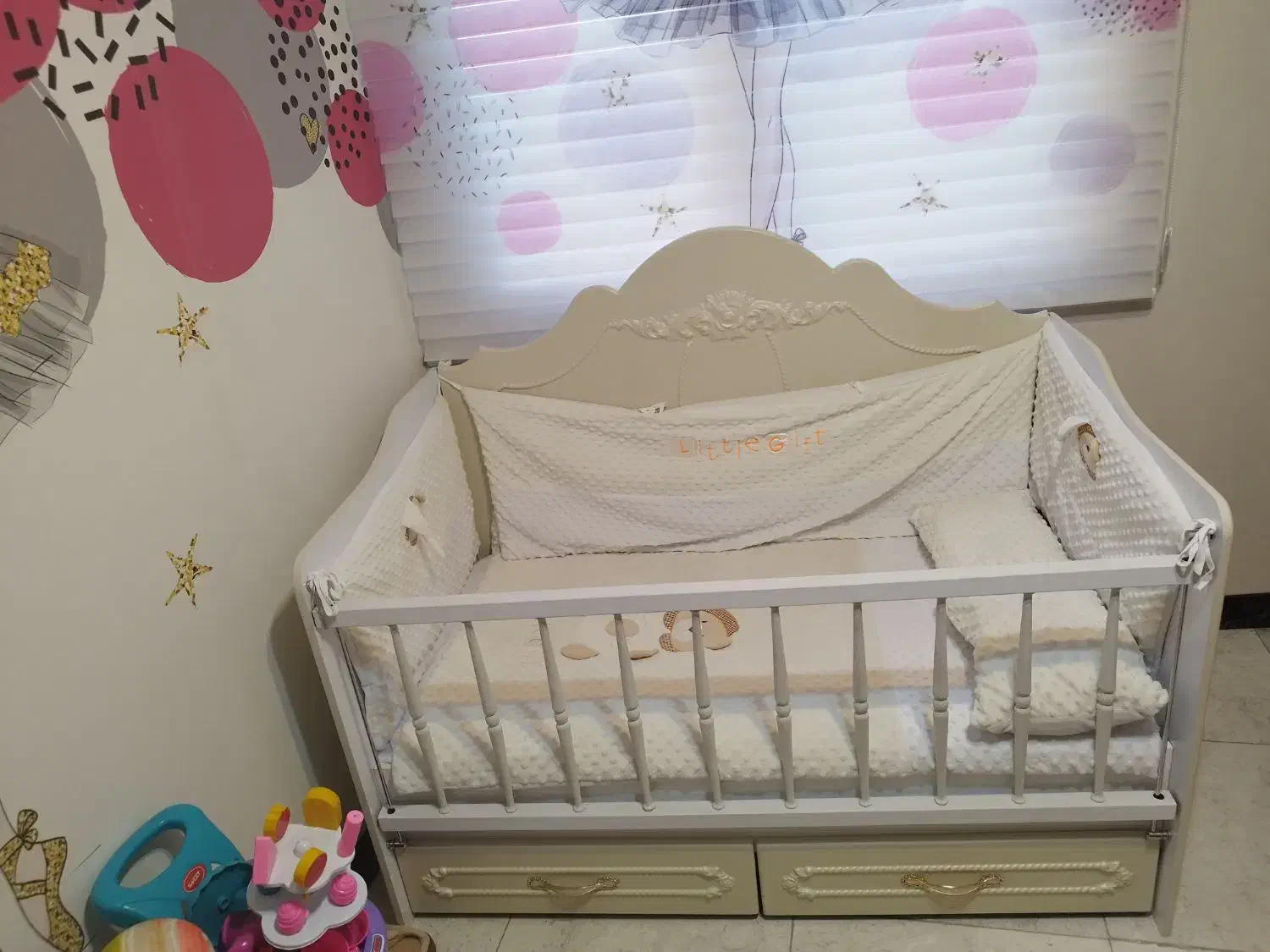 تخت و کمد کودک|تخت و سرویس خواب|بومهن, |دیوار