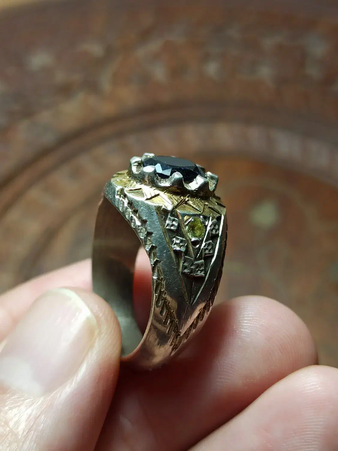 انگشتر یاقوت کبود|جواهرات|رشت, شهرک صبا|دیوار