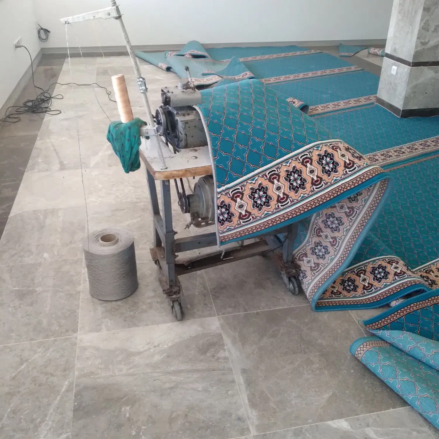 فرش سجاده ای مساجد و نمازخانه|فرش|بیرجند, |دیوار