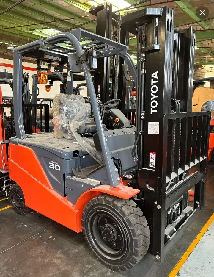 مکانیک لیفتراک|خدمات موتور و ماشین|بابل, |دیوار