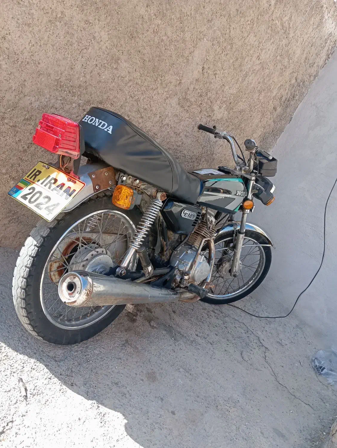 موتور 125برگه اوراق اسب زین شده سالم..|موتورسیکلت|داران, |دیوار