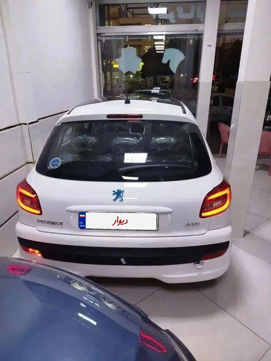 پژو ۲۰۷پانا ارتقا یافته tu5p // معاوضه دارم|خودرو سواری و وانت|خرمآباد, |دیوار