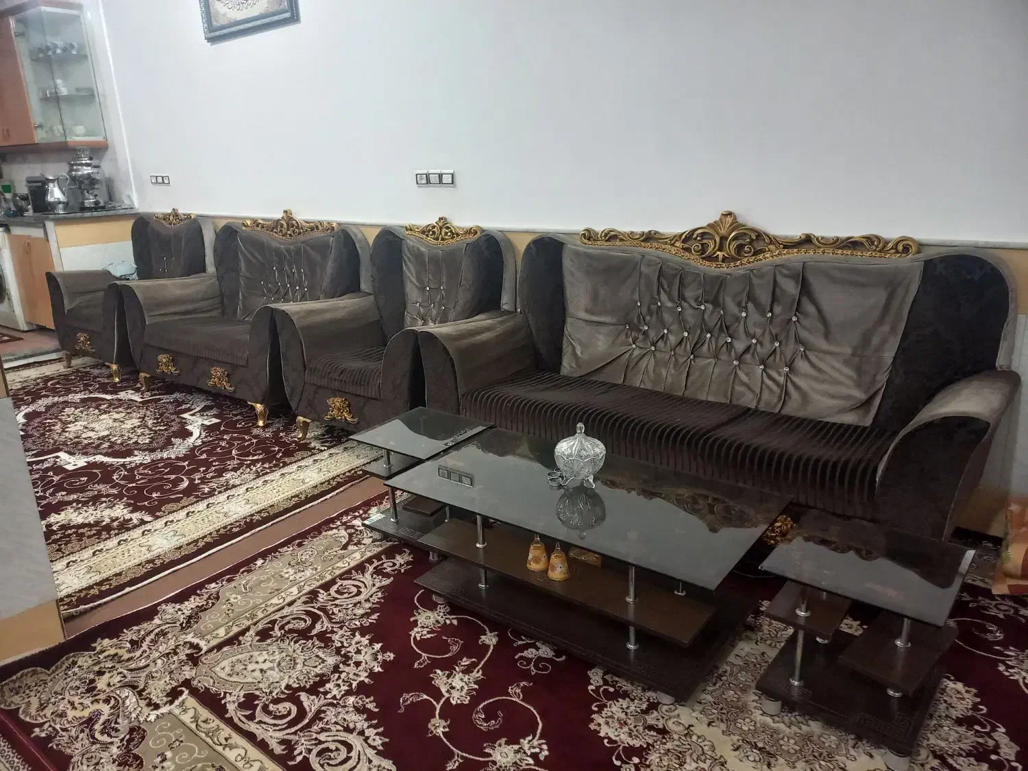 مبل راحتی با جلو مبلی|مبلمان خانگی و میز عسلی|قم, شهید صیاد شیرازی|دیوار