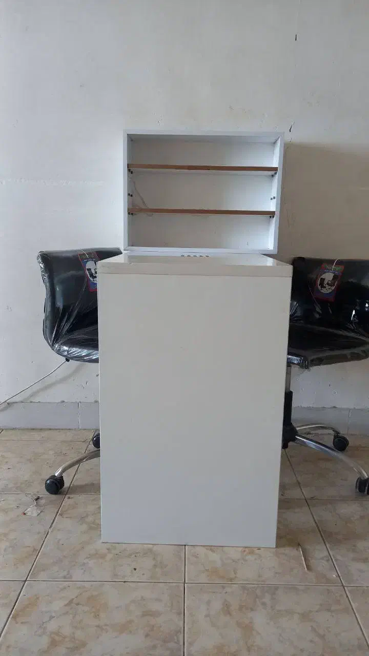 میز و استند|آرایشگاه و سالن‌های زیبایی|جیرفت, |دیوار