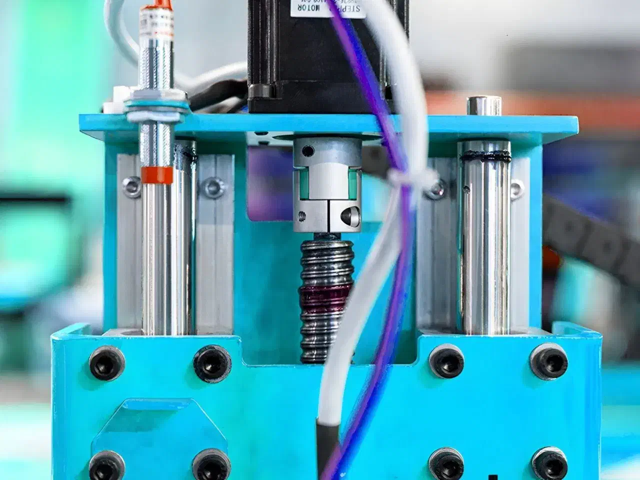 دستگاه سی ان سی رو میزی|ماشین‌آلات صنعتی|تهران, علم و صنعت|دیوار