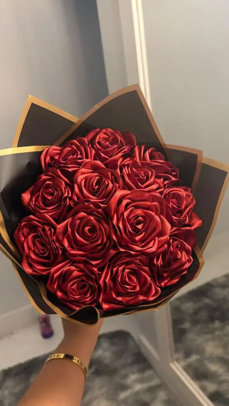 تخفیف گل روبانی و پروانه ای ریسه دار|گل مصنوعی|تبریز, |دیوار