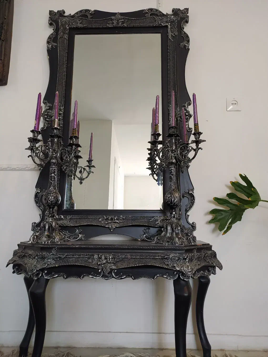 آینه شمعدان|آینه|کرج, کوی کارمندان شمالی|دیوار