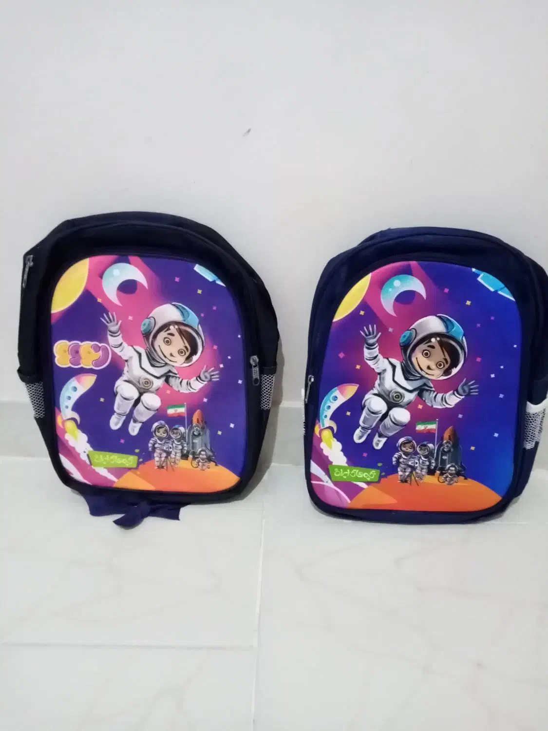 کیف ها همه در حد نو|کیف، کفش، کمربند|رباط‌کریم, رباط‌کریم|دیوار