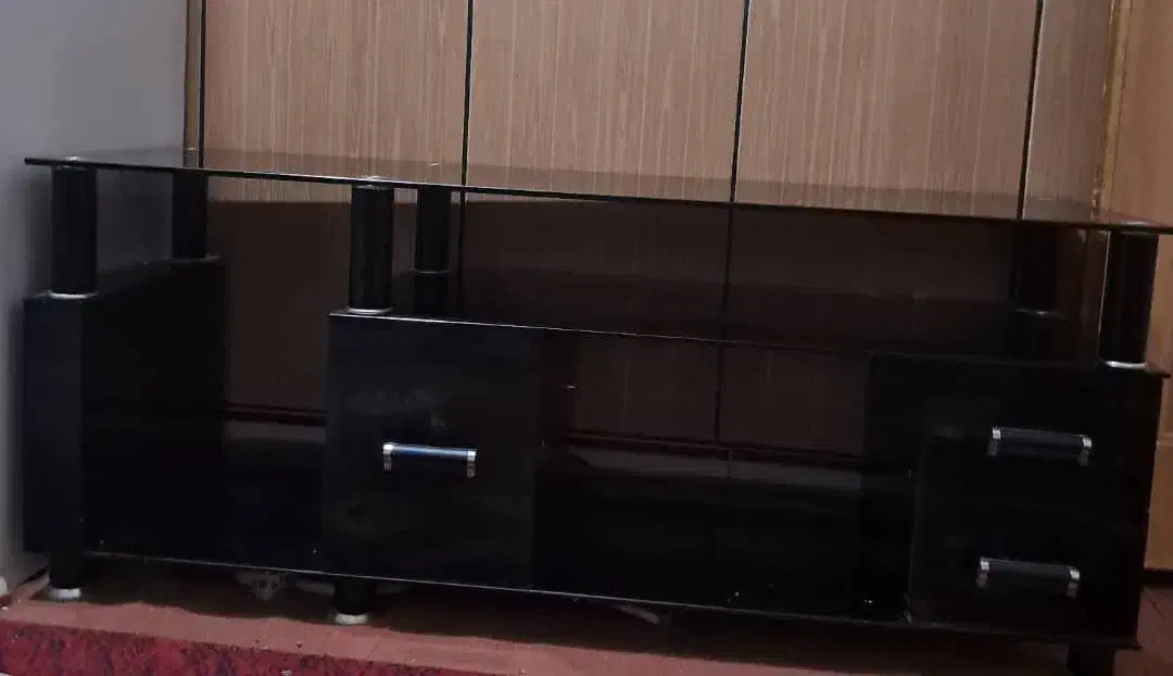 کابینت  و ظرفشوی و میز تلویزیون هود|آب‌چکان و نظم‌دهنده ظروف|بوشهر, |دیوار