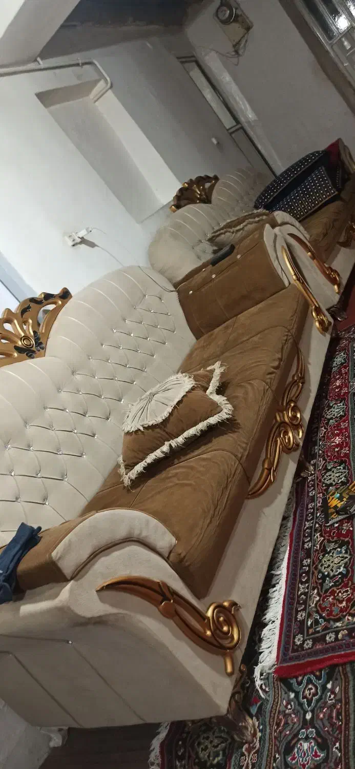 مبل سلطنتی 8نفره در حد نو|مبلمان خانگی و میز عسلی|مریوان, |دیوار