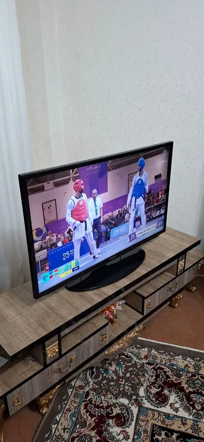 تلوزیون ۴۵ اینچ سامسونگ سالم سالم|تلویزیون و پروژکتور|سیاهکل, |دیوار
