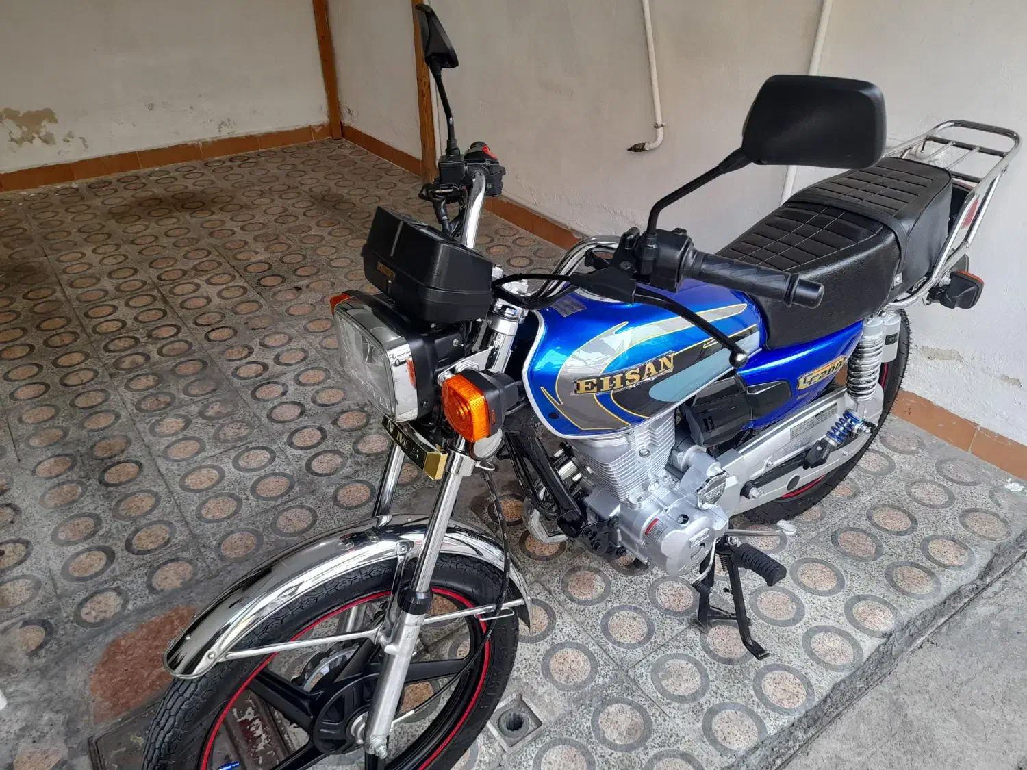 موتور هندا ۲۰۰ نیروموتور|موتورسیکلت|رشت, نظری|دیوار