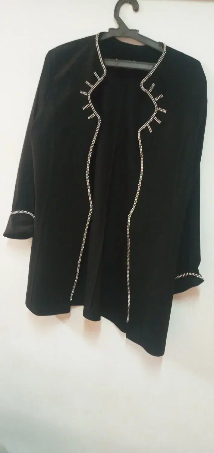 سلام یکعدد کت پوشیده نشد|لباس|شیراز, تندگویان|دیوار