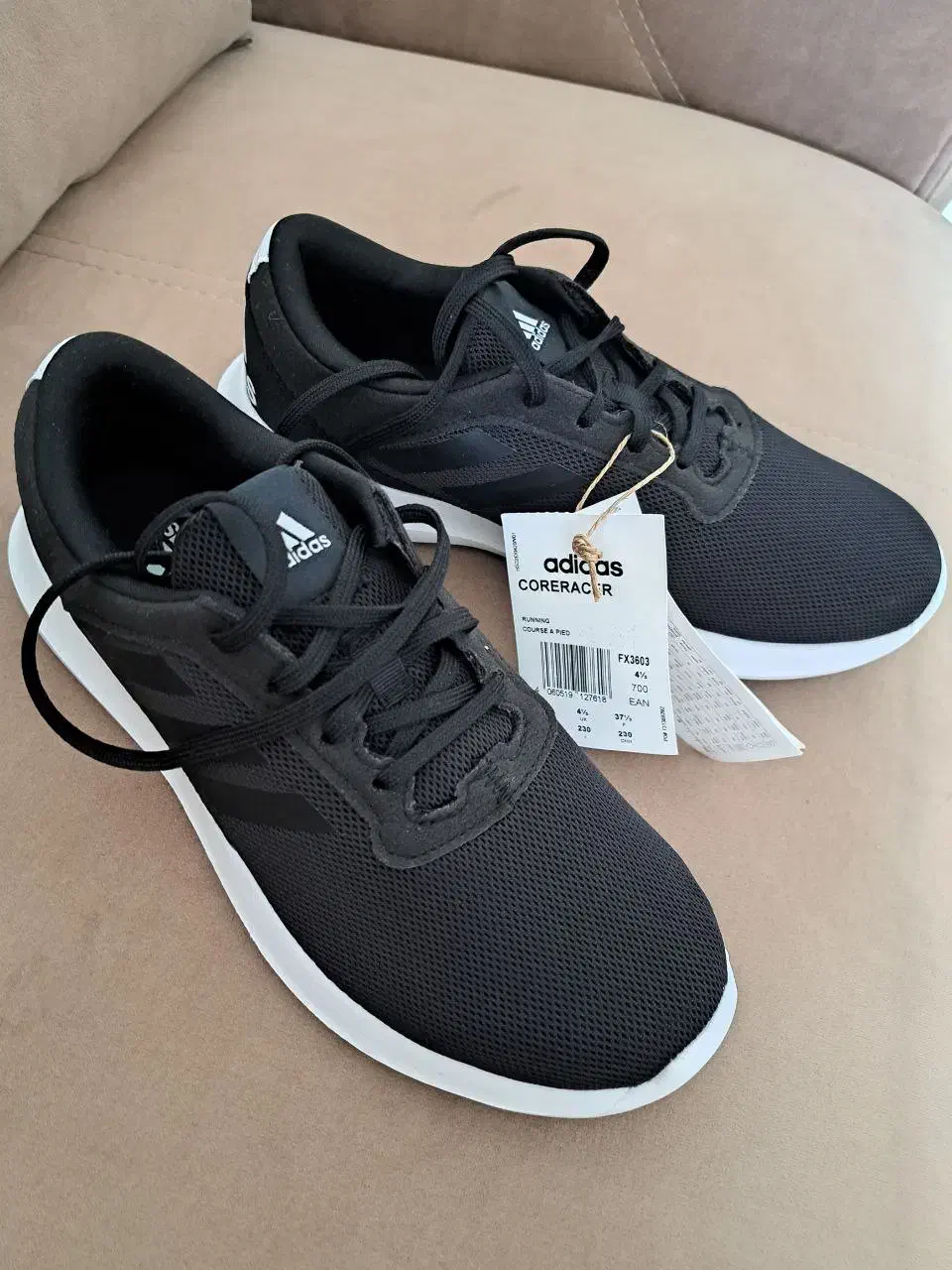 کتونی رانینگ اورجینال آدیداس سایز ۳۷ نو|کیف، کفش، کمربند|پردیس, فاز ۹|دیوار