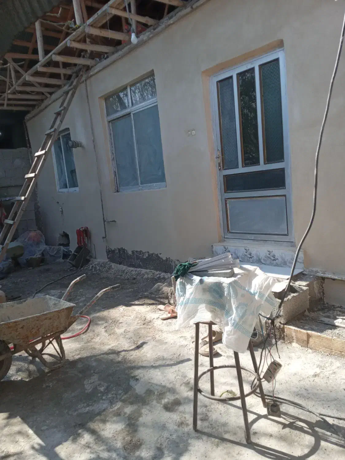 سیمانکاری پودر|خدمات پیشه و مهارت|صومعه‌سرا, |دیوار