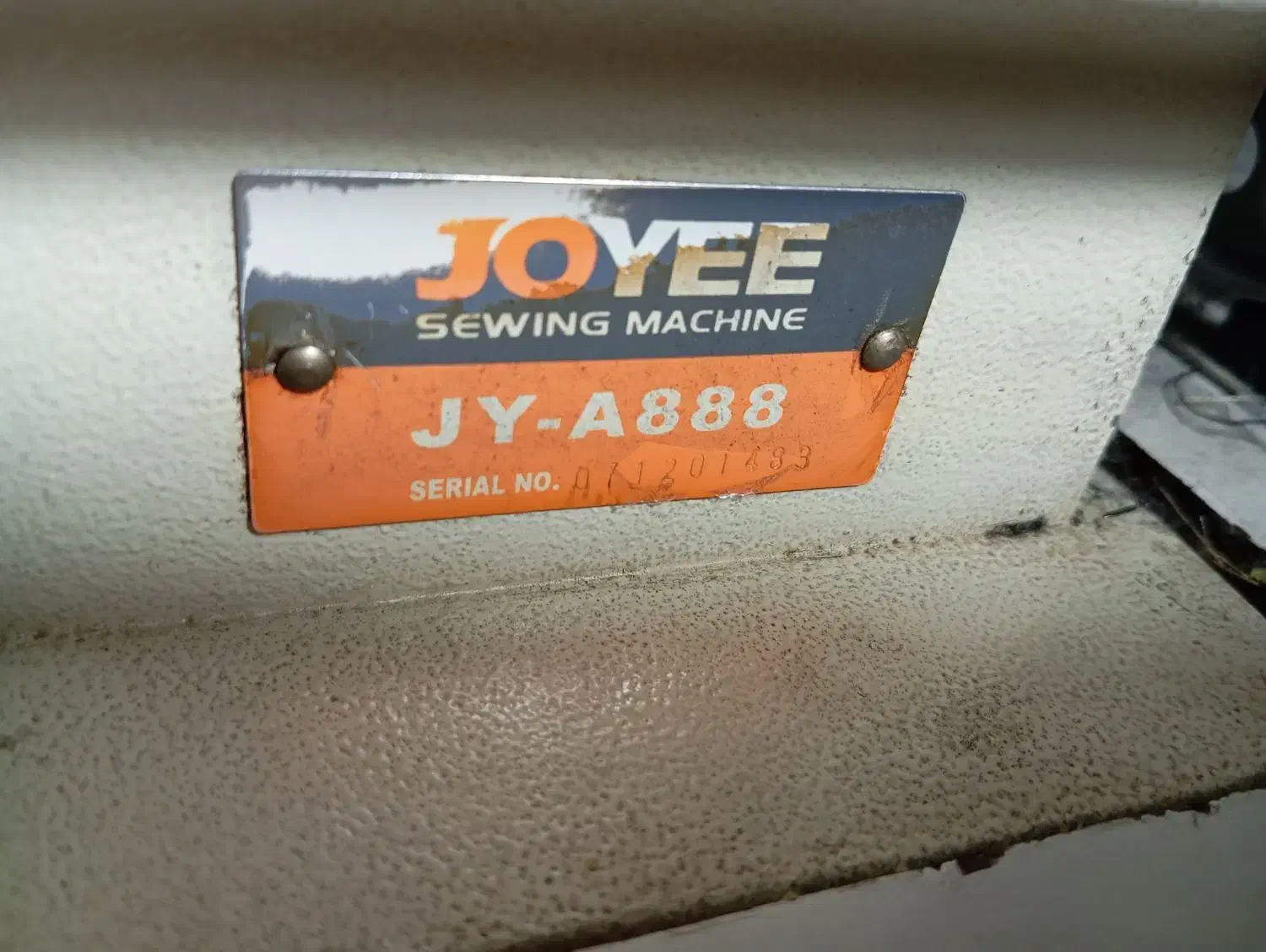 چرخ خیاطی و اتو پرس و میز مطالعه|چرخ خیاطی و ریسندگی|تبریز, |دیوار