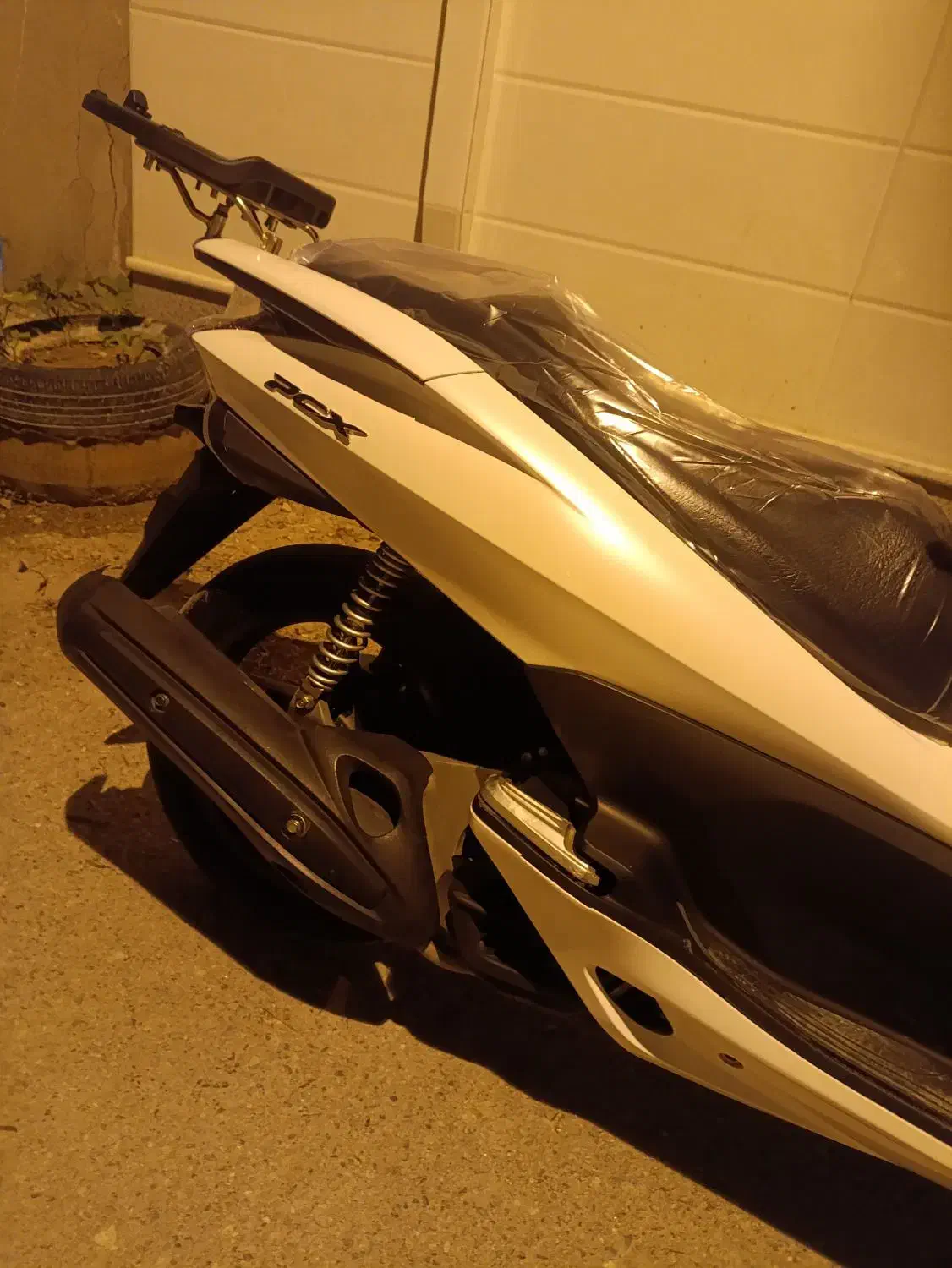 pcx 2013|موتورسیکلت|بندر دیر, |دیوار