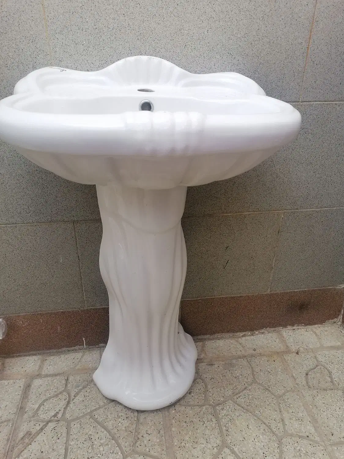 روشویی|لوازم سرویس بهداشتی|اراک, |دیوار