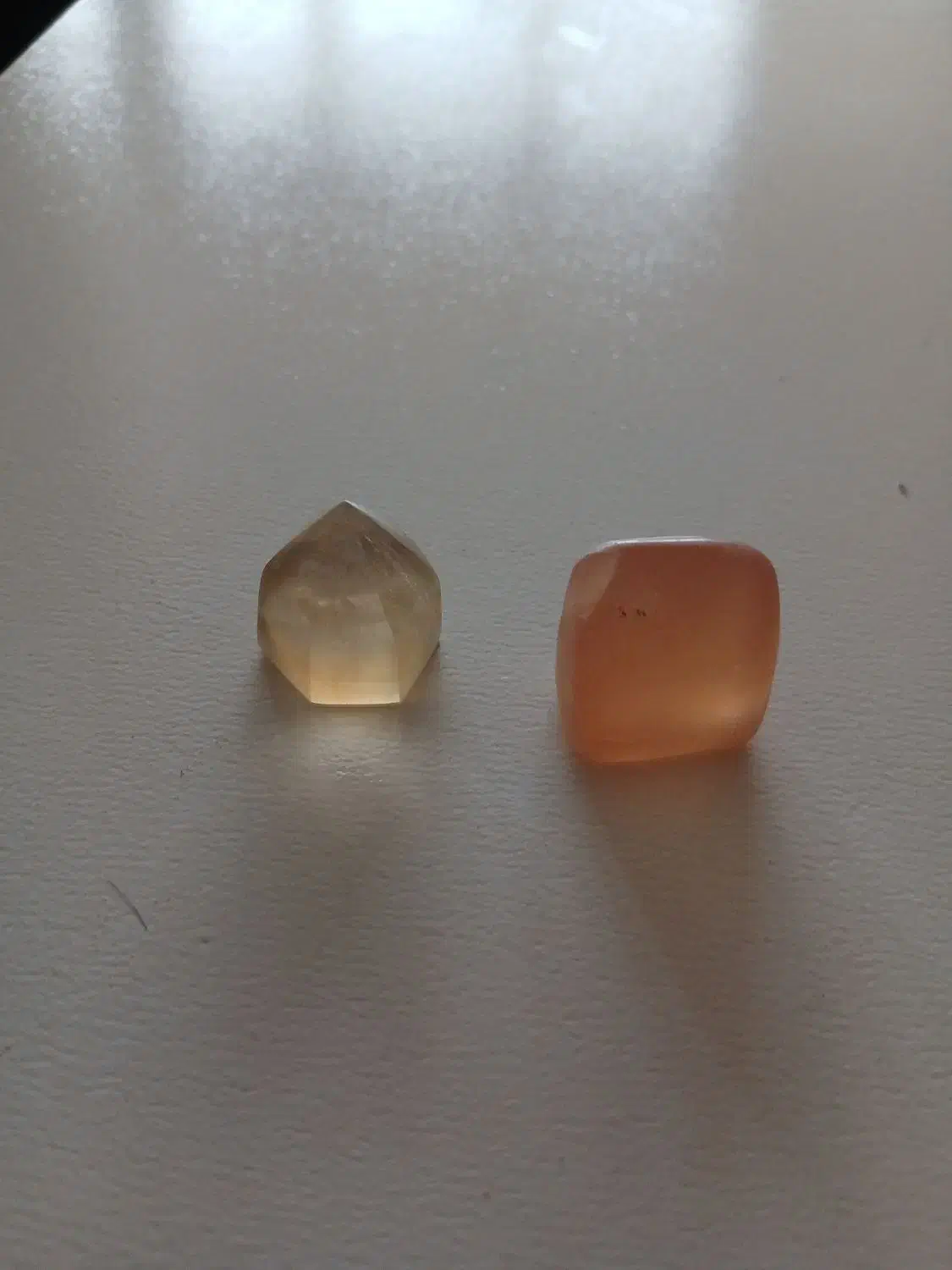 سنگ قیمتی|کلکسیون اشیاء عتیقه|زنجان, |دیوار