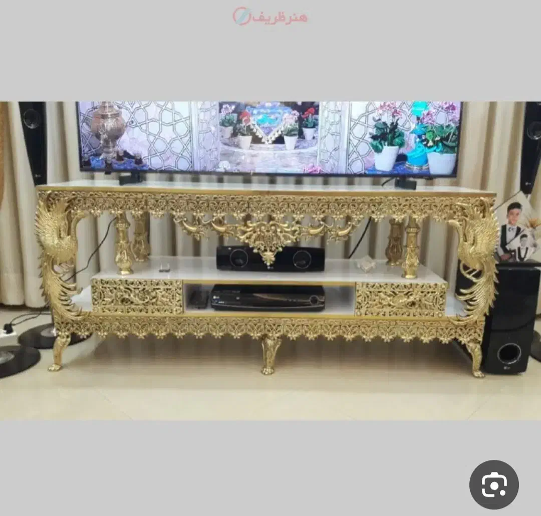 میز تلویزیون با میز خاطر برنز اصل قلم کاری سیاه|میز تلویزیون|تاکستان, |دیوار