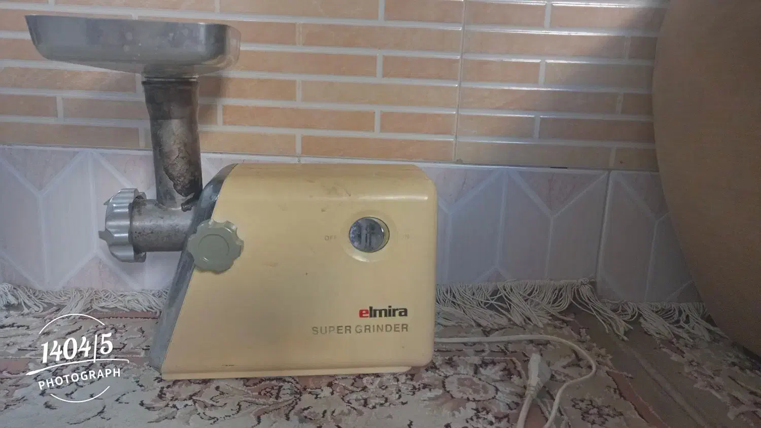 چرخ گوشت نیاز به تعمیر|خردکن، آسیاب، غذاساز|بیرجند, |دیوار