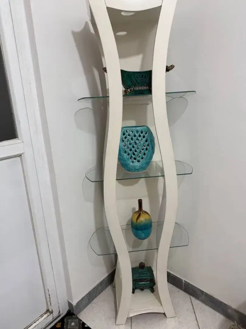 میز تلویزیون.ساعت ویترین.قالیچه.آینه و کنسول|بوفه، ویترین، کنسول|لنگرود, |دیوار