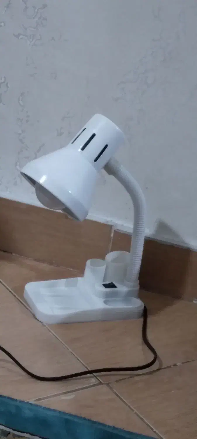 چراغ مطالعه|چراغ خواب و آباژور|کرج, کمال‌شهر|دیوار