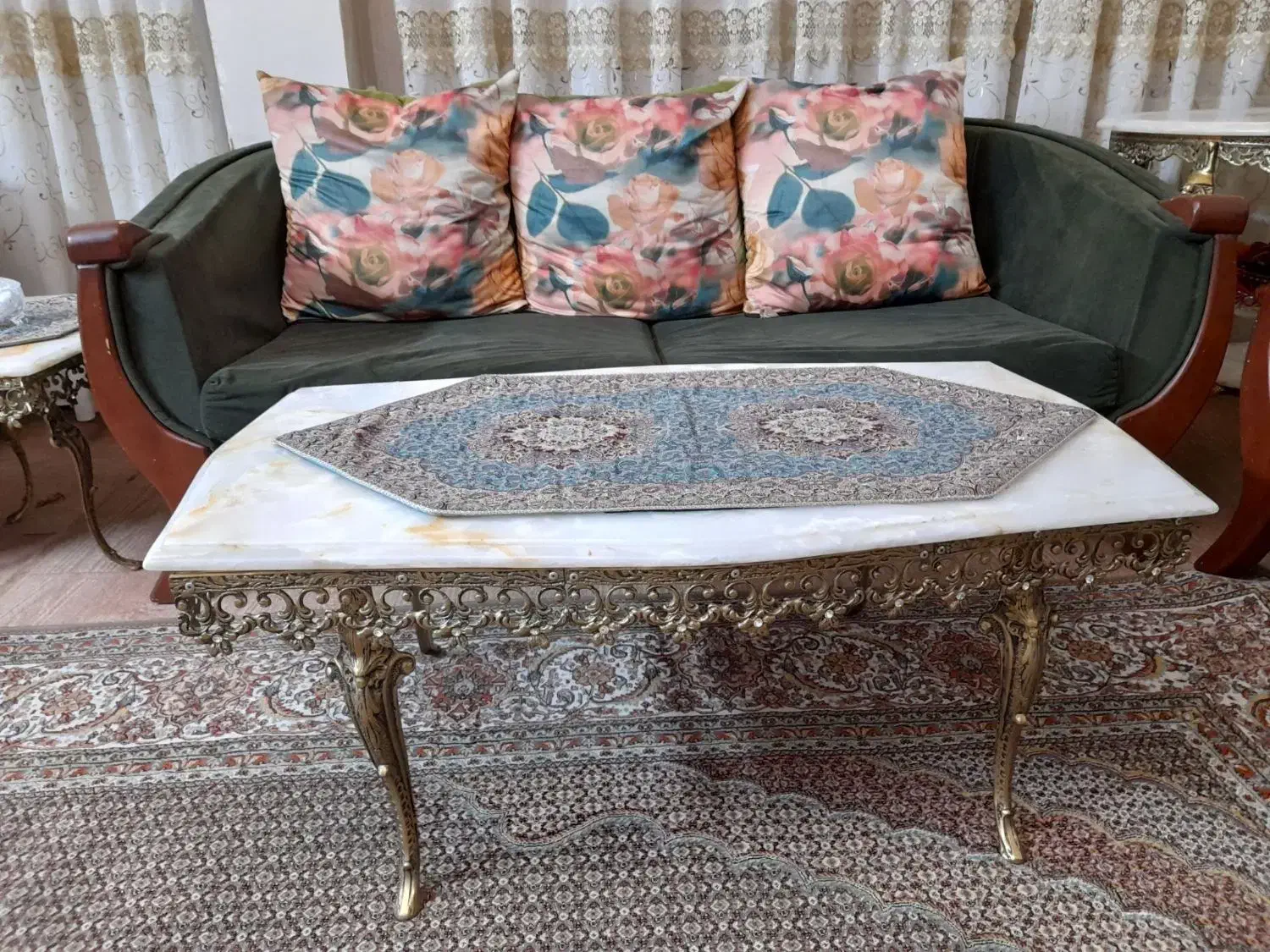 مبل وجلومبلی کلاسیک|مبلمان خانگی و میز عسلی|سهند, |دیوار