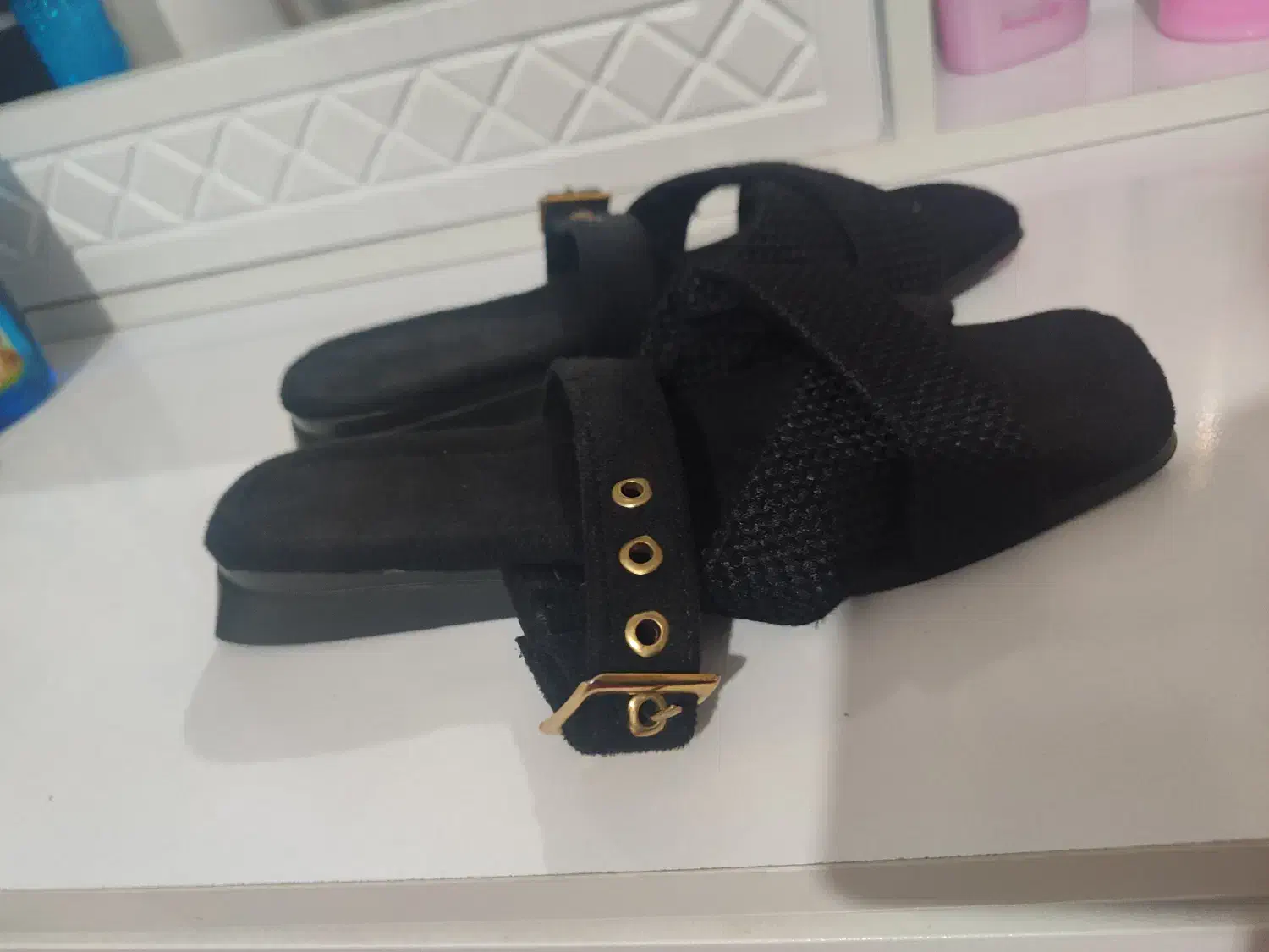 کتونی|کیف، کفش، کمربند|سبزوار, قصبه شرقی|دیوار