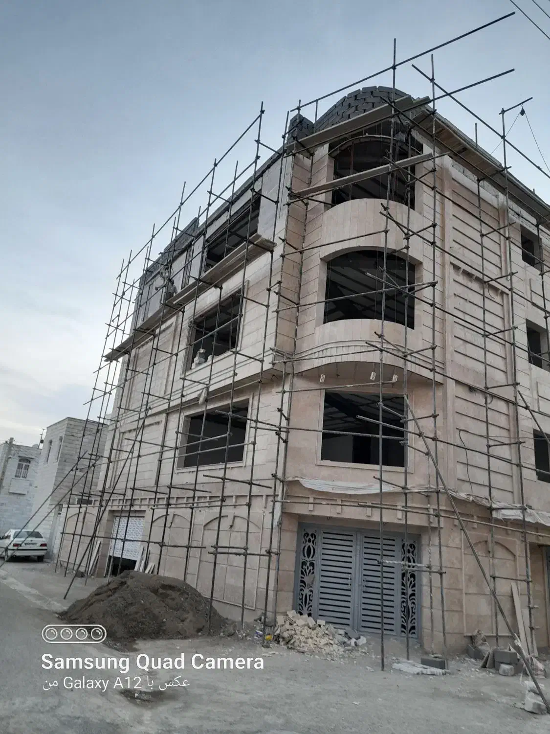 شاگرد کاشیکار میخایم|استخدام معماری، عمران و ساختمانی|قروه, |دیوار