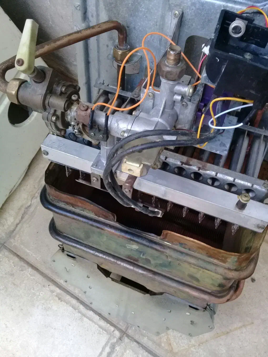 ابگرمکن بوتان|آبگرمکن، پکیج، شوفاژ|ایلام, |دیوار