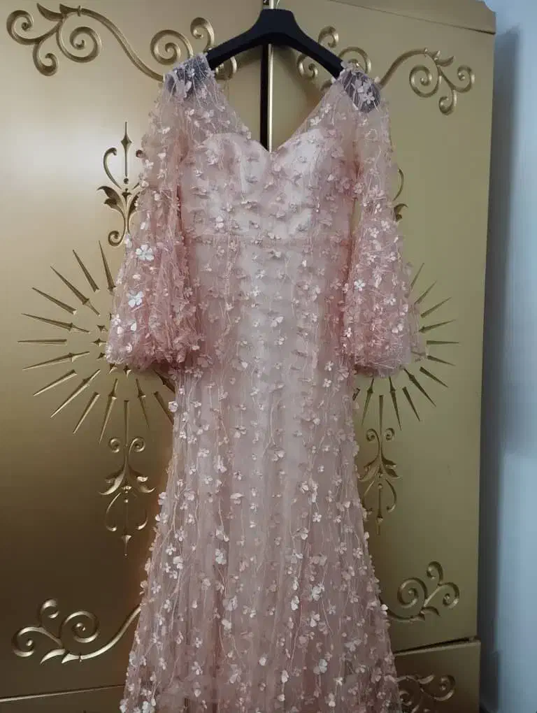 پیراهن مجلسی|لباس|مرند, |دیوار