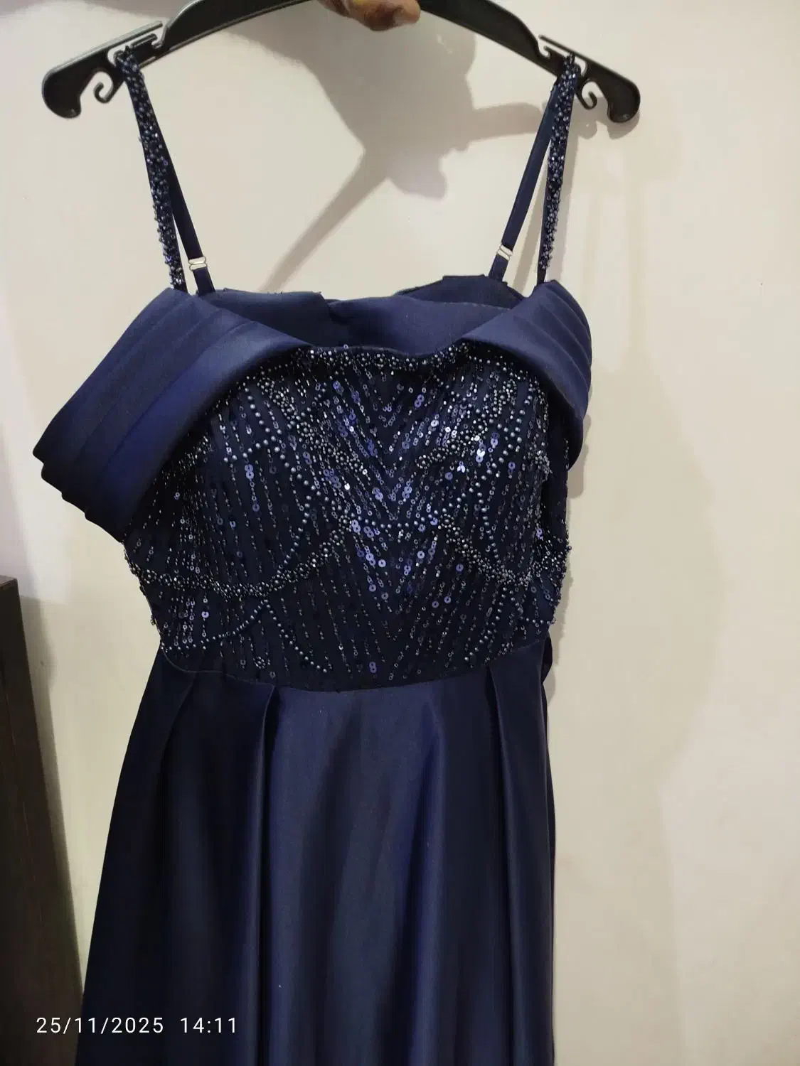 لباس مجلسی|لباس|گتوند, |دیوار